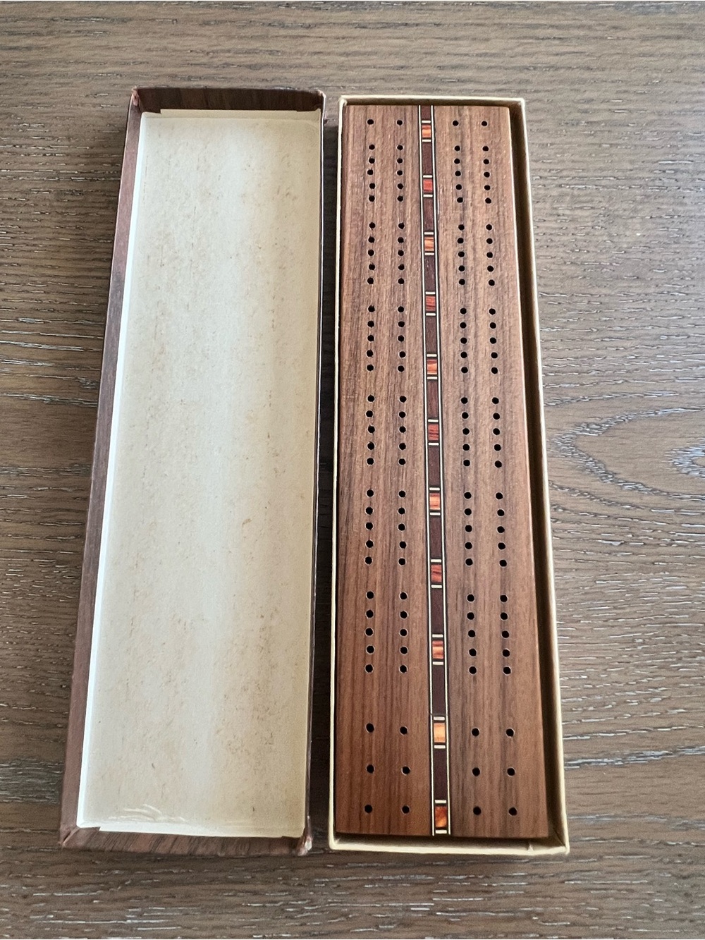 Pleasantime Games Vintage Cribbage Board Genuine Walnut Wood - Picture 3 of 7